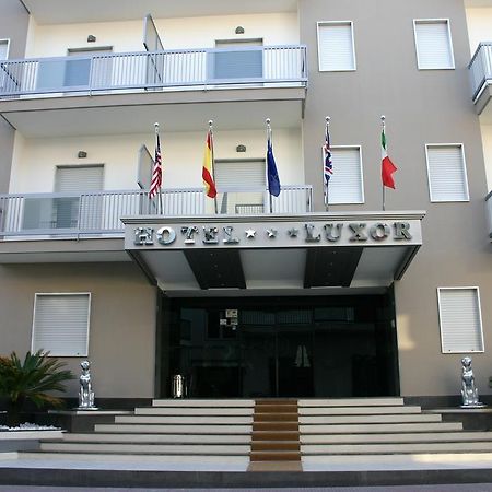 Hotel Luxor Casoria Buitenkant foto