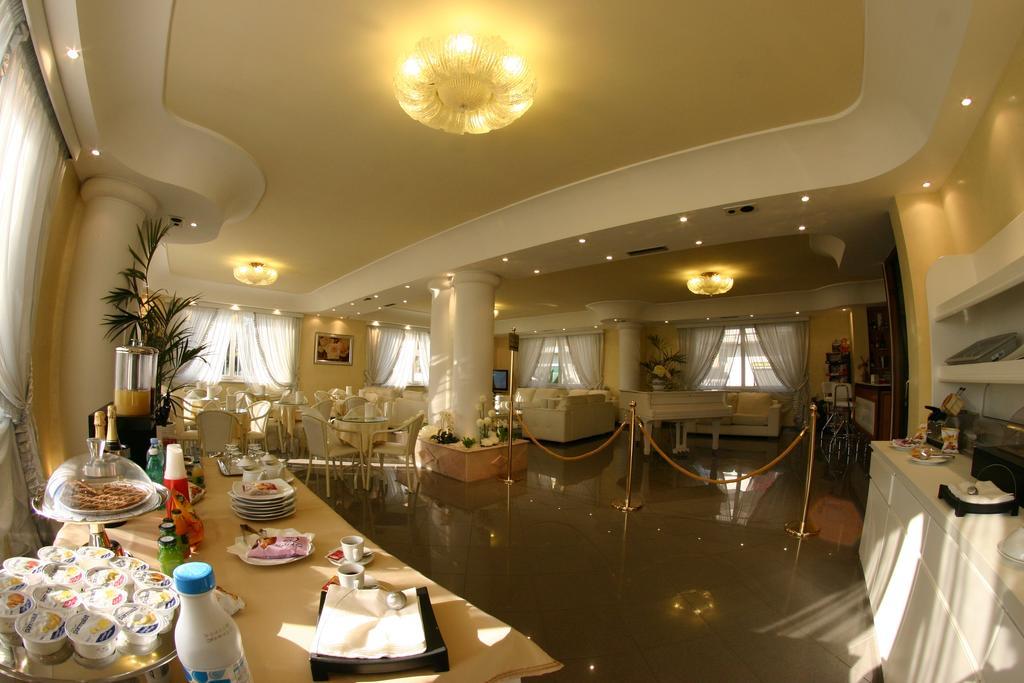 Hotel Luxor Casoria Buitenkant foto