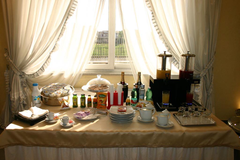 Hotel Luxor Casoria Buitenkant foto