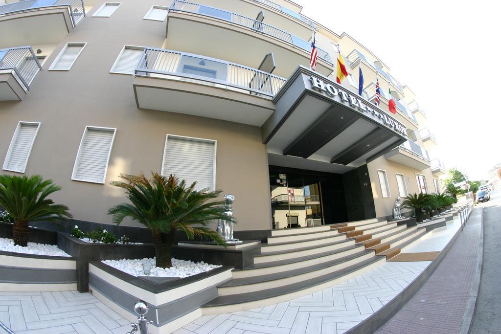 Hotel Luxor Casoria Buitenkant foto